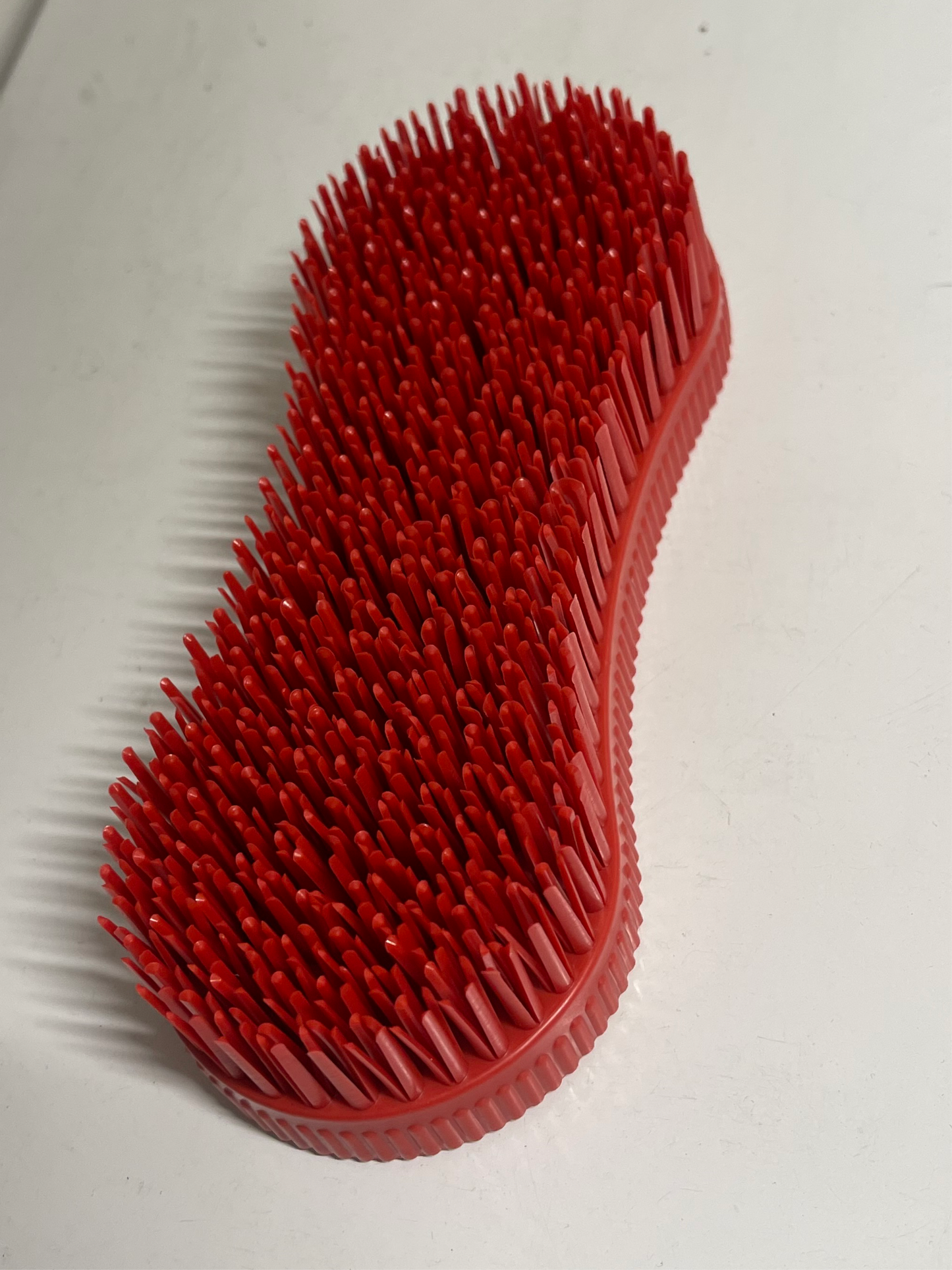 SUPERB GROOMING BRUSH