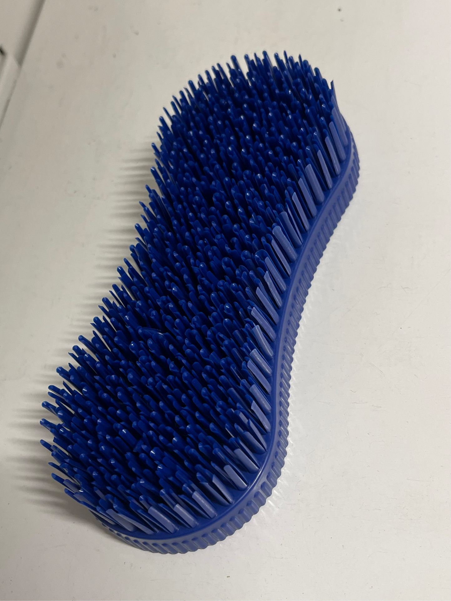 SUPERB GROOMING BRUSH